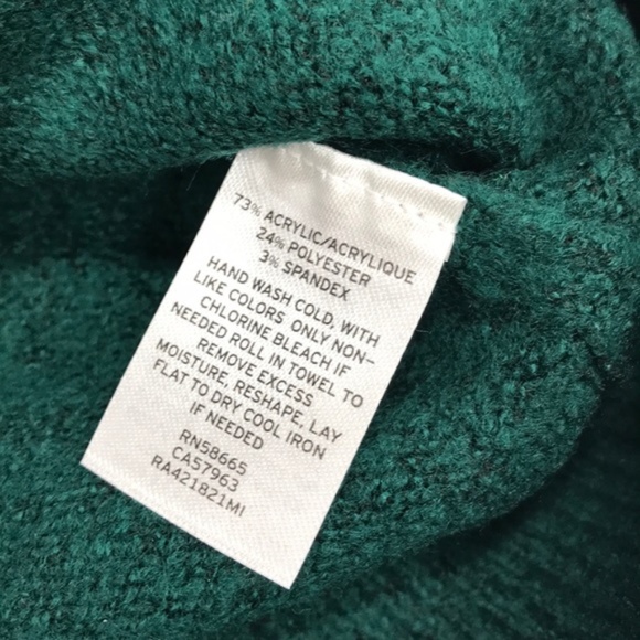 Rachel Parcell Scalloped Crewneck Sweater - Picture 6 of 8